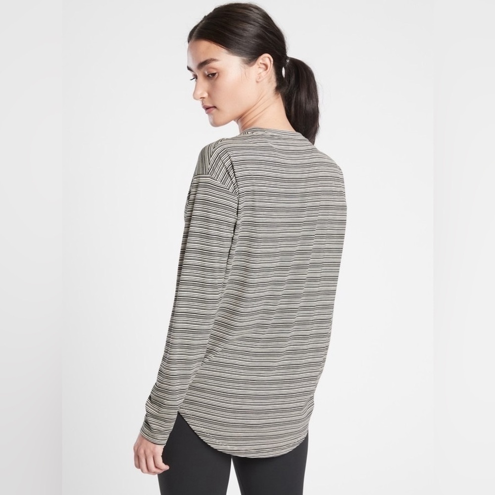 Athleta Cloudlight Stratus Striped Top, Size M - Picture 3 of 10
